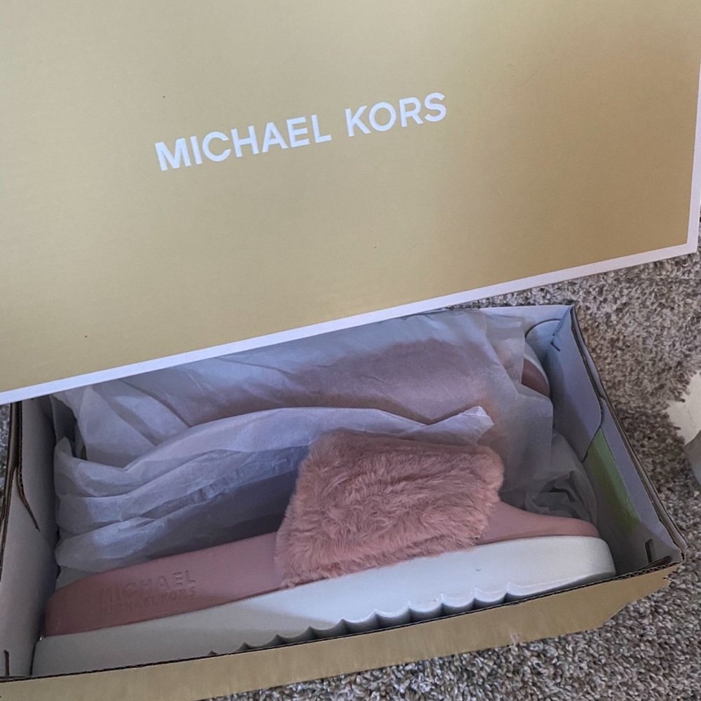 MK Slides - Picture 3 of 3